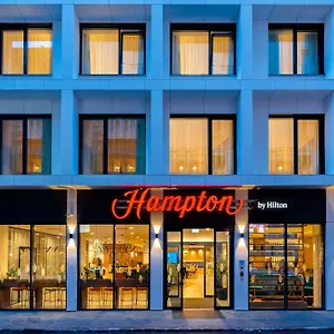 Hotel Hampton By Hilton Centre ***